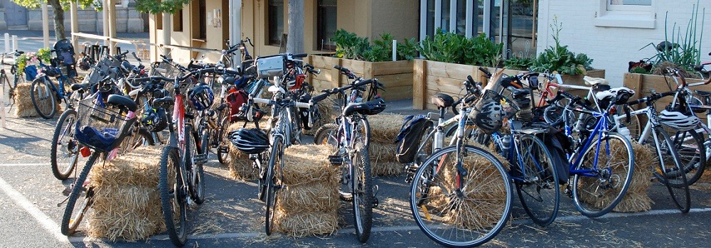 R2W bike parking at the event 15 Oct 2014 WEB